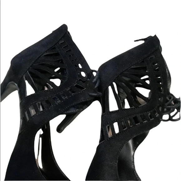 Paprika 2 Pairs Laser Cut Detail Lace up Heels Size 8.5 
Approx 4” heel - Picture 12 of 15